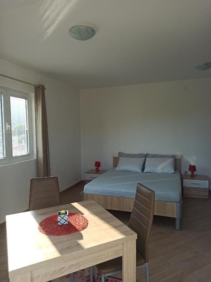 Lastva Holliday Rooms Budua Esterno foto